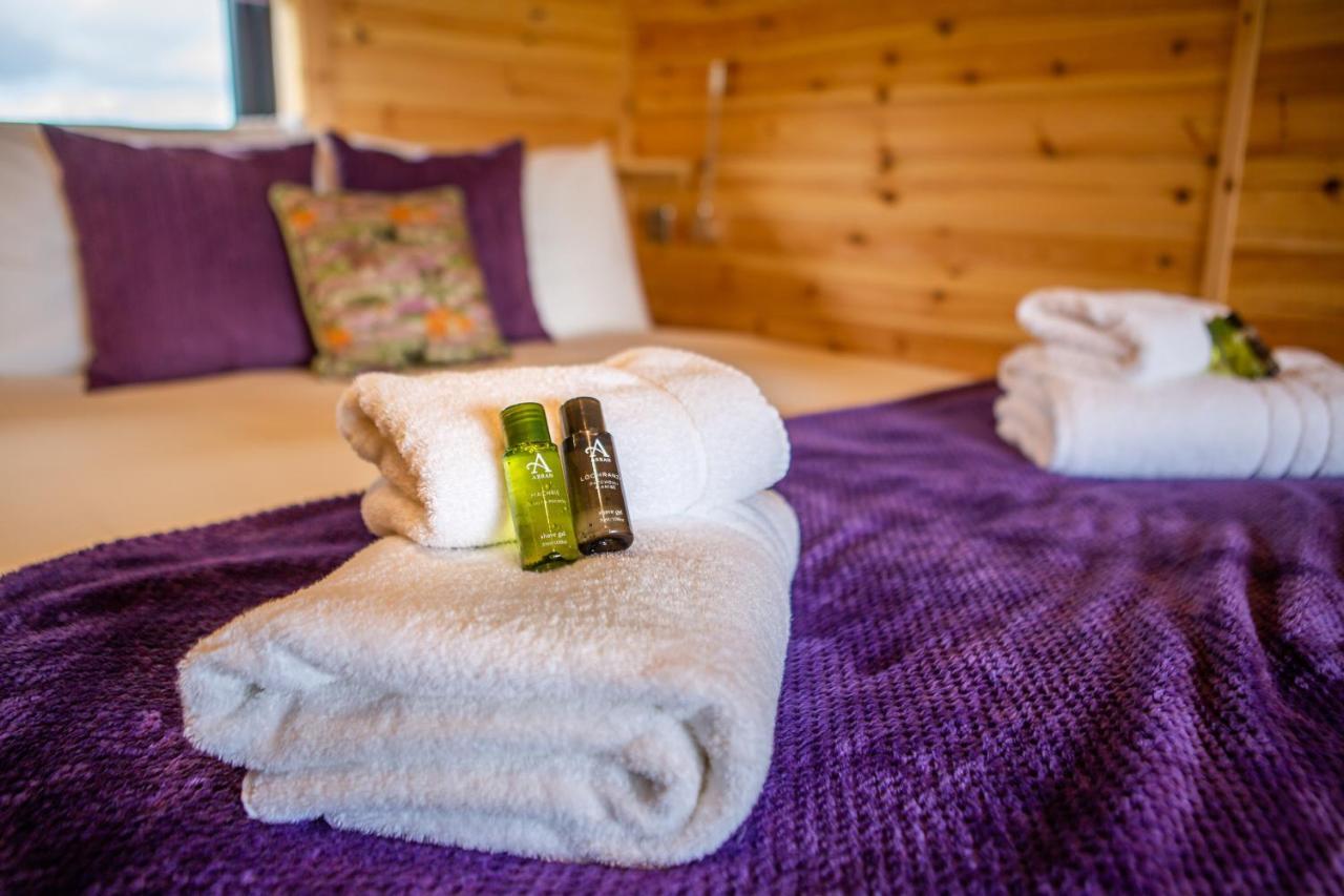 Отель Kings Caves Glamping Torbeg Экстерьер фото