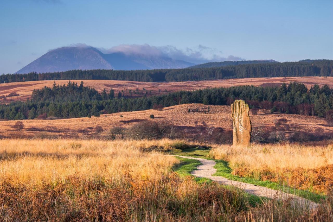 Отель Kings Caves Glamping Torbeg Экстерьер фото